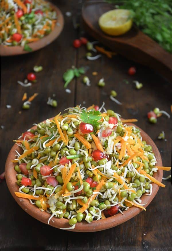 sprouted-green-gram-salad-moong-sprouts-salad-hesarukalu-kosambari.31916.jpg