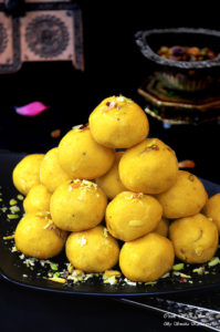 besan laddu