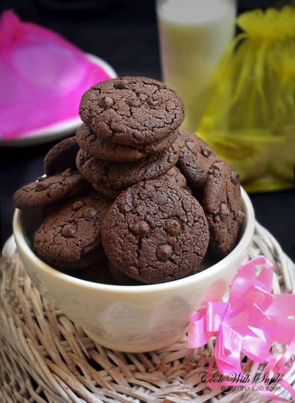 EGGLESS BROOKIES RECIPE / SOFT CHEWY BROWNIE COOKIES