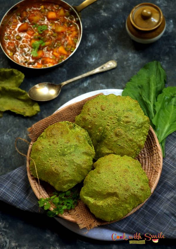 palak-Puri palak puri